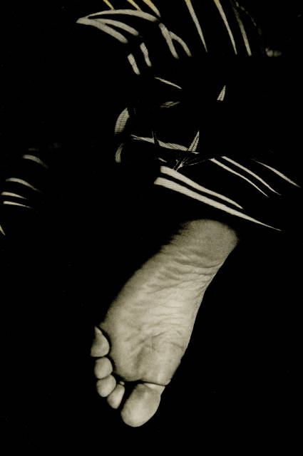 Balthasar Burkhard  : Le petit pied - Fuss einer Geisha , Wohl 1995 